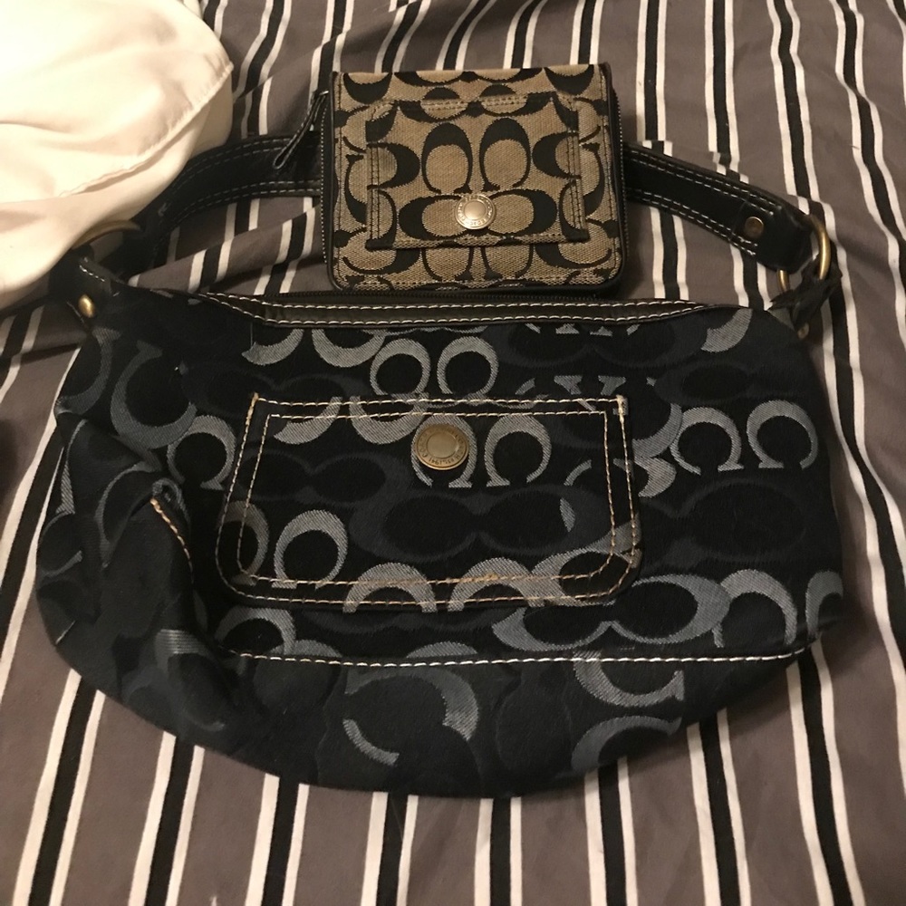 Authentic coach purse and wallet